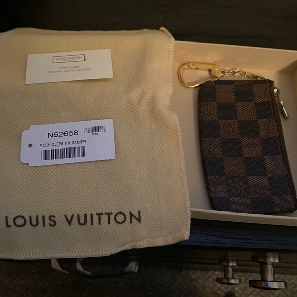 LOUIS VUITTON ID/COIN WALLET - Picture 3 of 7
